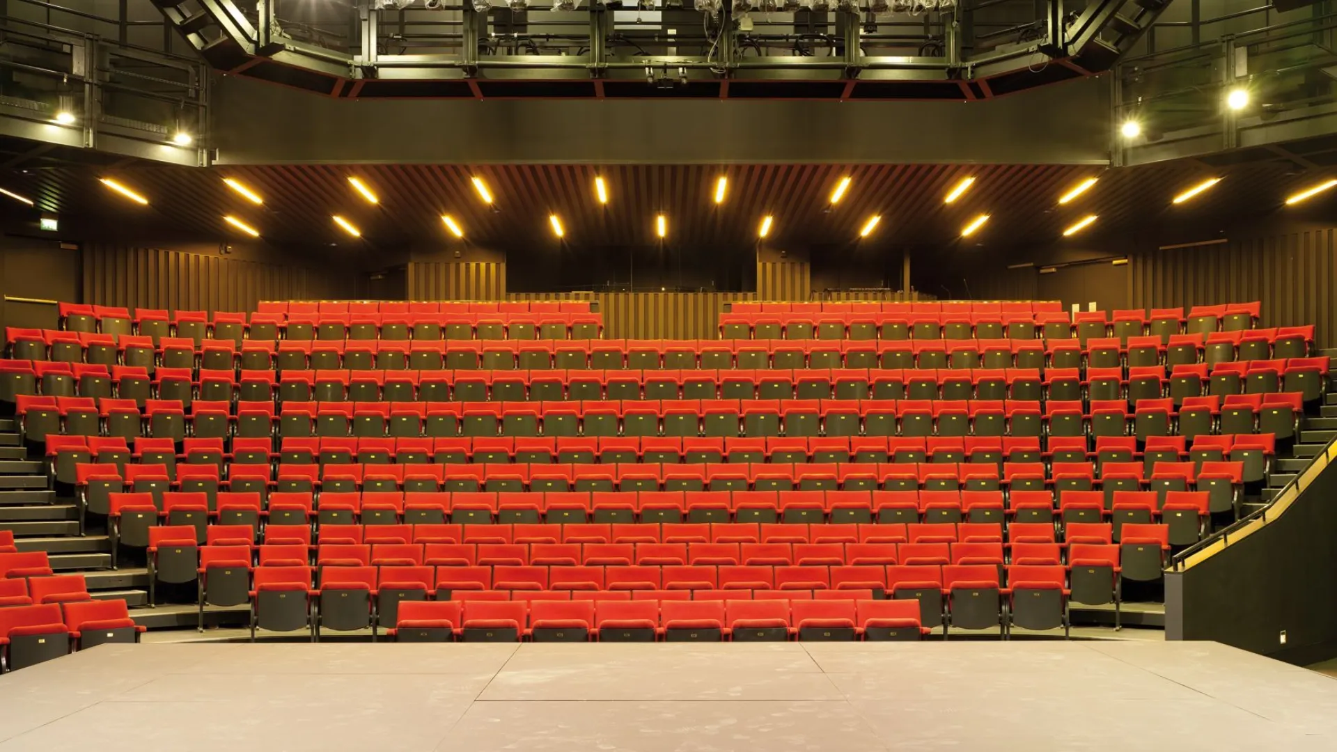 Main auditorium at Hull Truck Theatre