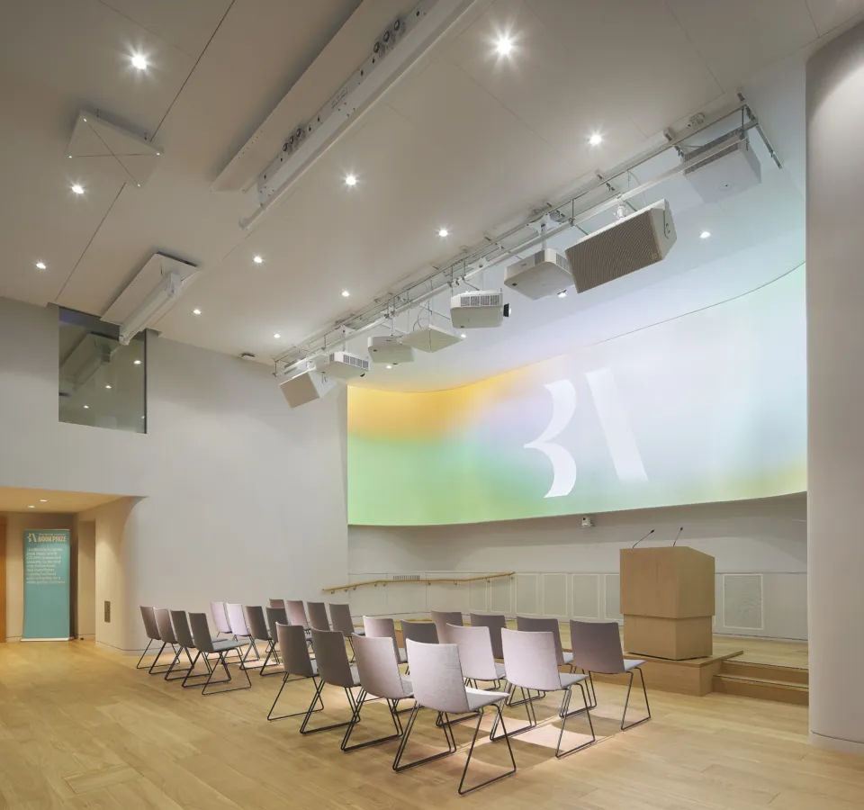 Wright & Wright_British Academy_Curved wall
