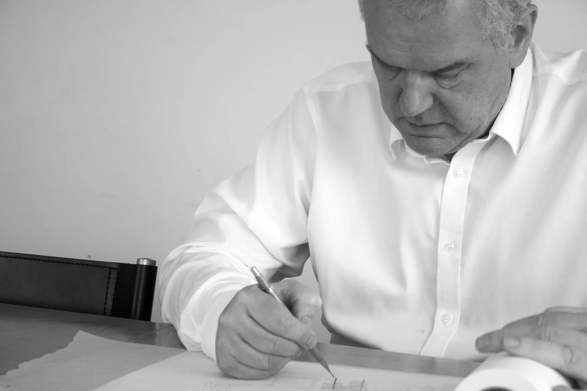 Sandy Wright sketching